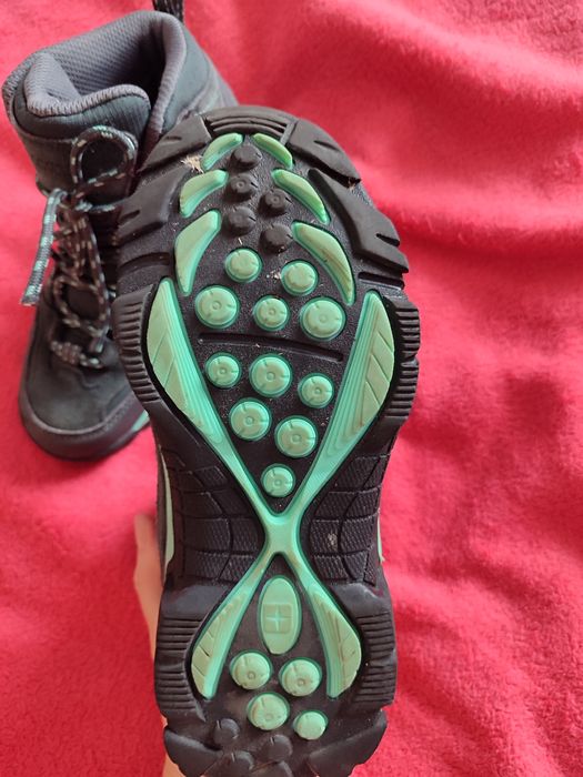 Дитяче взуття, Демі , 33 розмір. Mountain Warehouse.