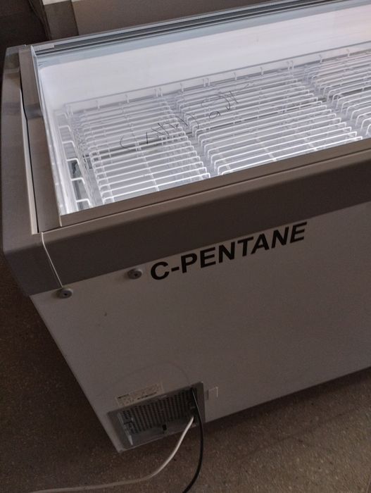 ЛАРЬ Морозильная UGUR 2.5 метра