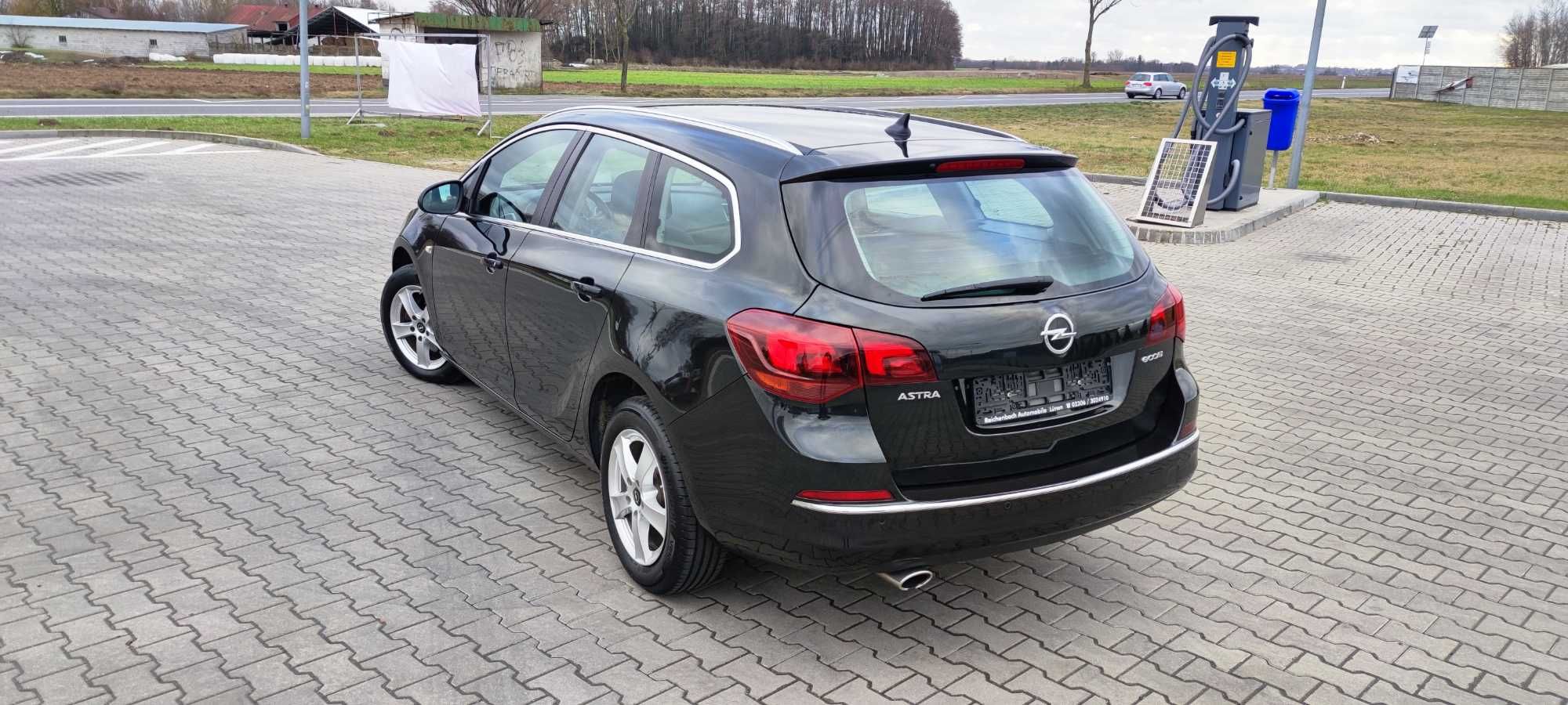 Opel Astra Cosmo 2,0