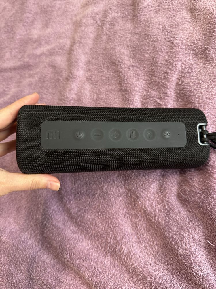 Блютуз колонка Xiaomi Mi Portable Bluetooth Speaker 16W Black