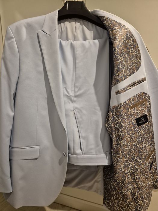 Garnitur ze spodniami