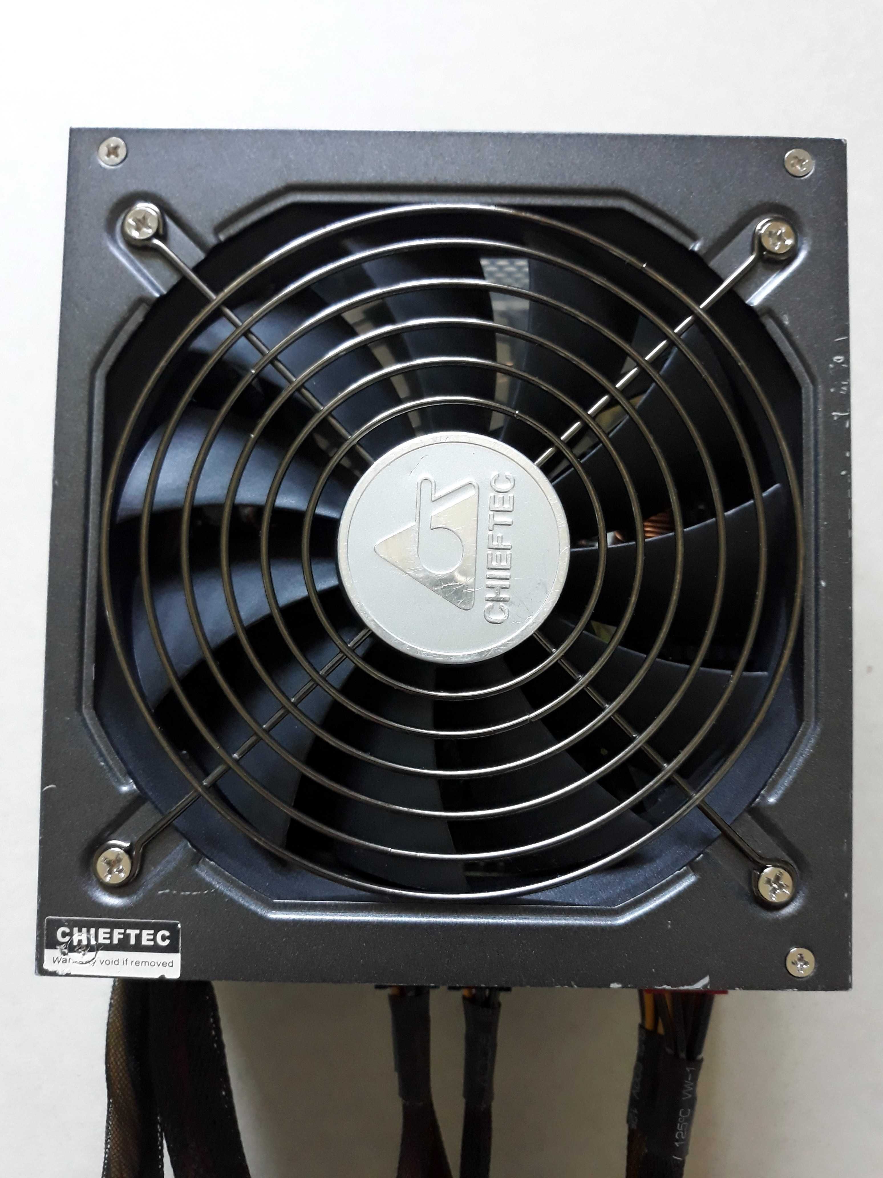 Блок живлення Chieftec A-135 APS-600C 80 Plus (відеовиходи 2*8 пін)