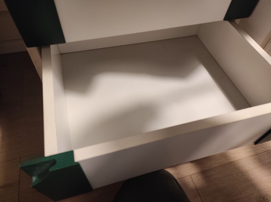 Rozkręcone, kompletne biurko białe z 3 szufladami 55x120cm