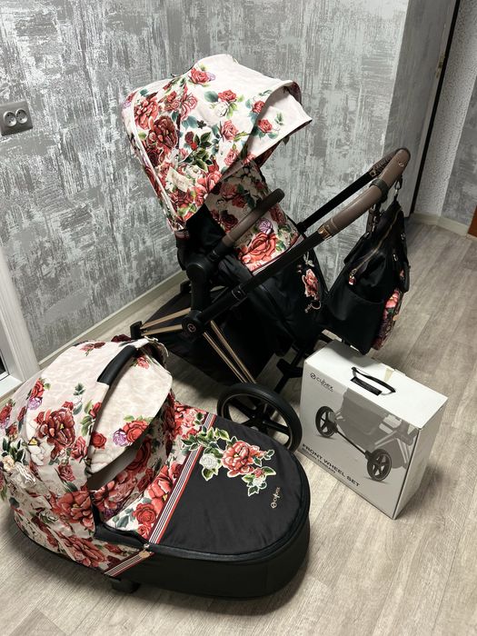 Коляска Cybex Priam Lux Spring Blossom 2 в 1