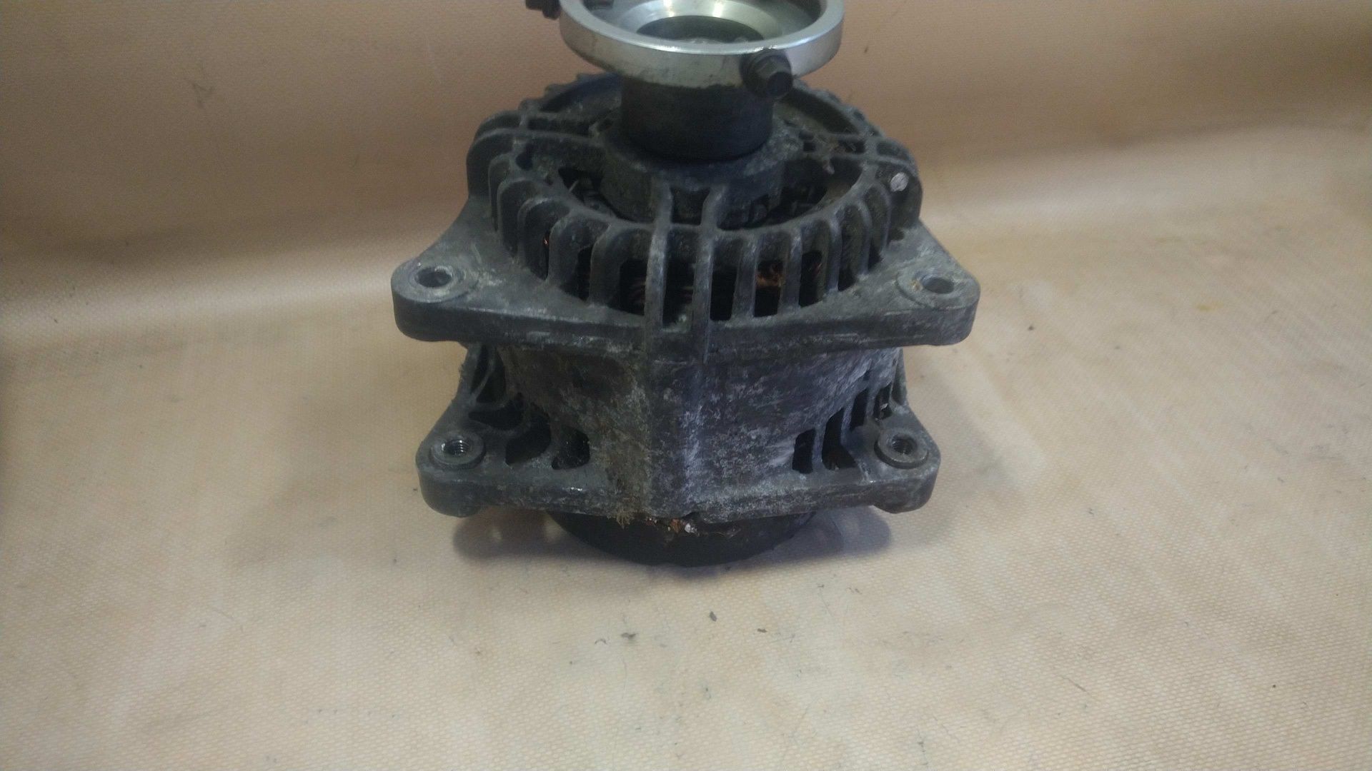 ) C-Max Focus alternator 1.8 TDCi