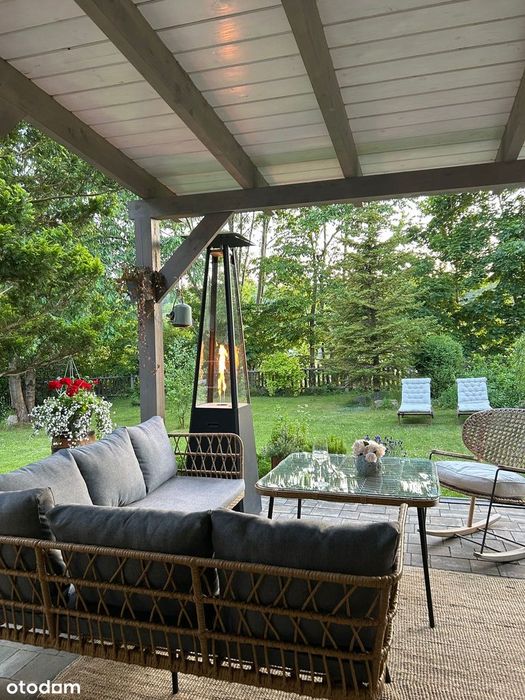 Całoroczny dom 180 m² z ogrodem i zadaszonym tarasem