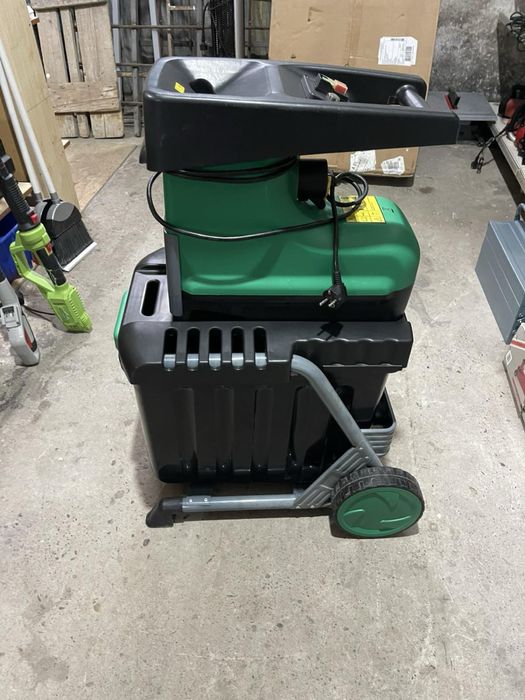 Подрібнювач гілок Gardenline