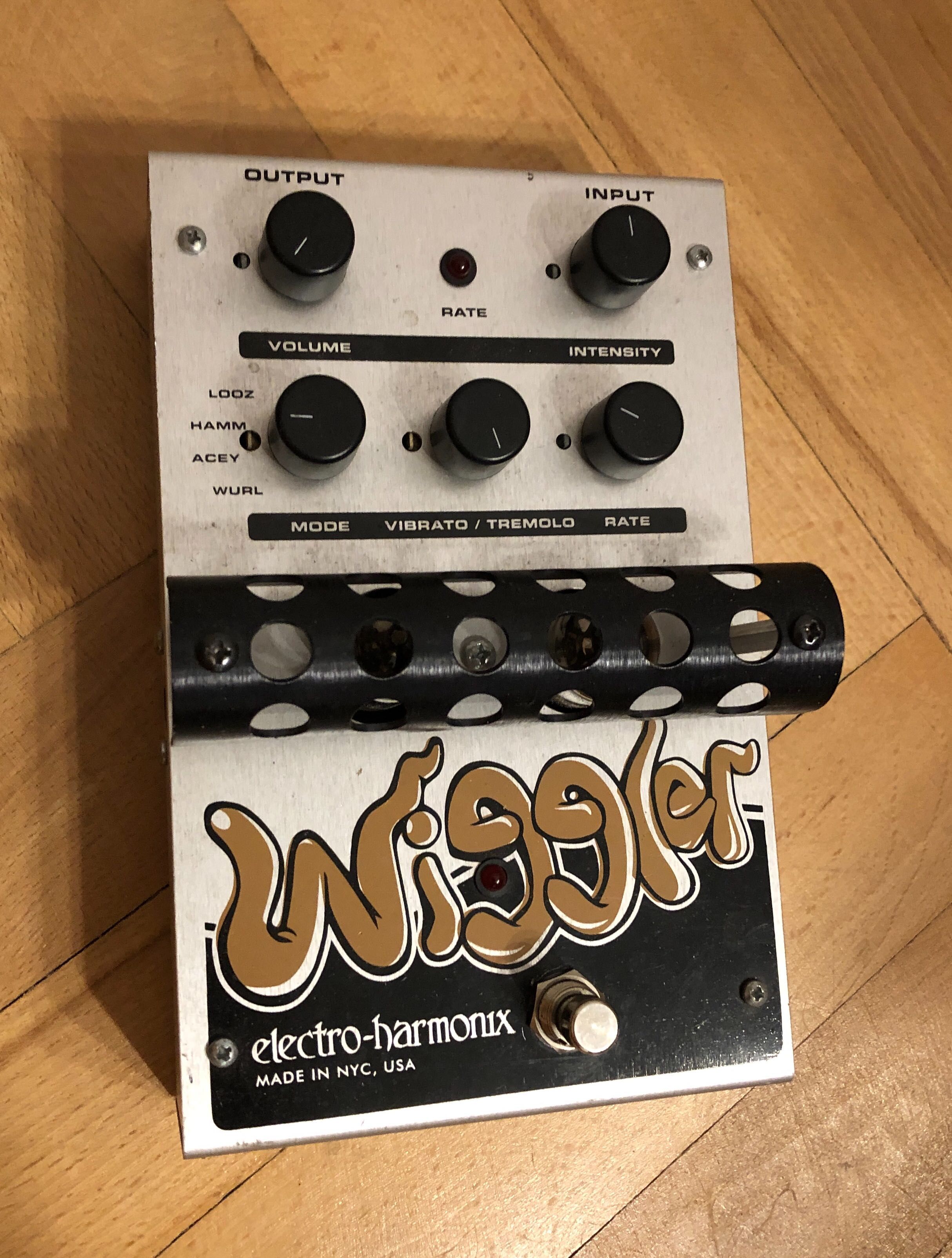 Tremolo Vibrato Wiggler Electro Harmonix EHX