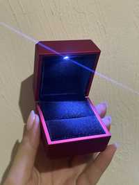 Футляр шкатулка коробочка с подсветкой для кольца
