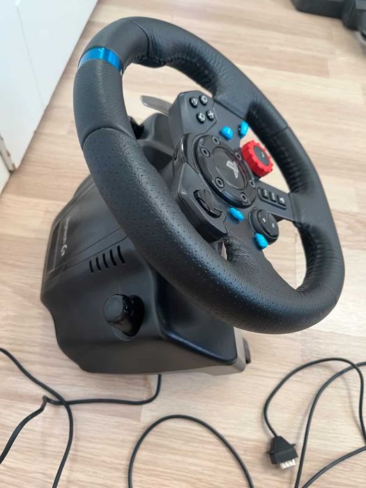 Kierownica Logitech G29 + skrzynia biegów, na gwarancji