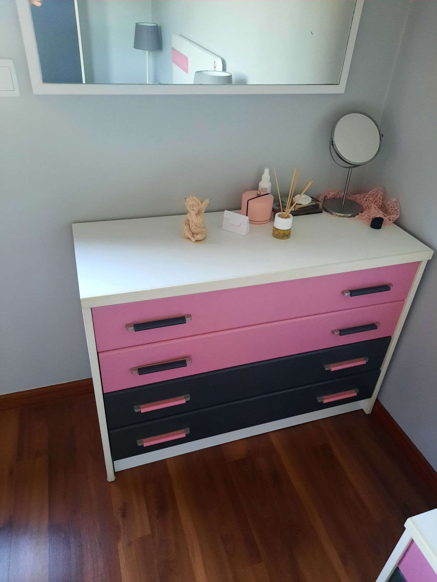Quarto de solteiro menina