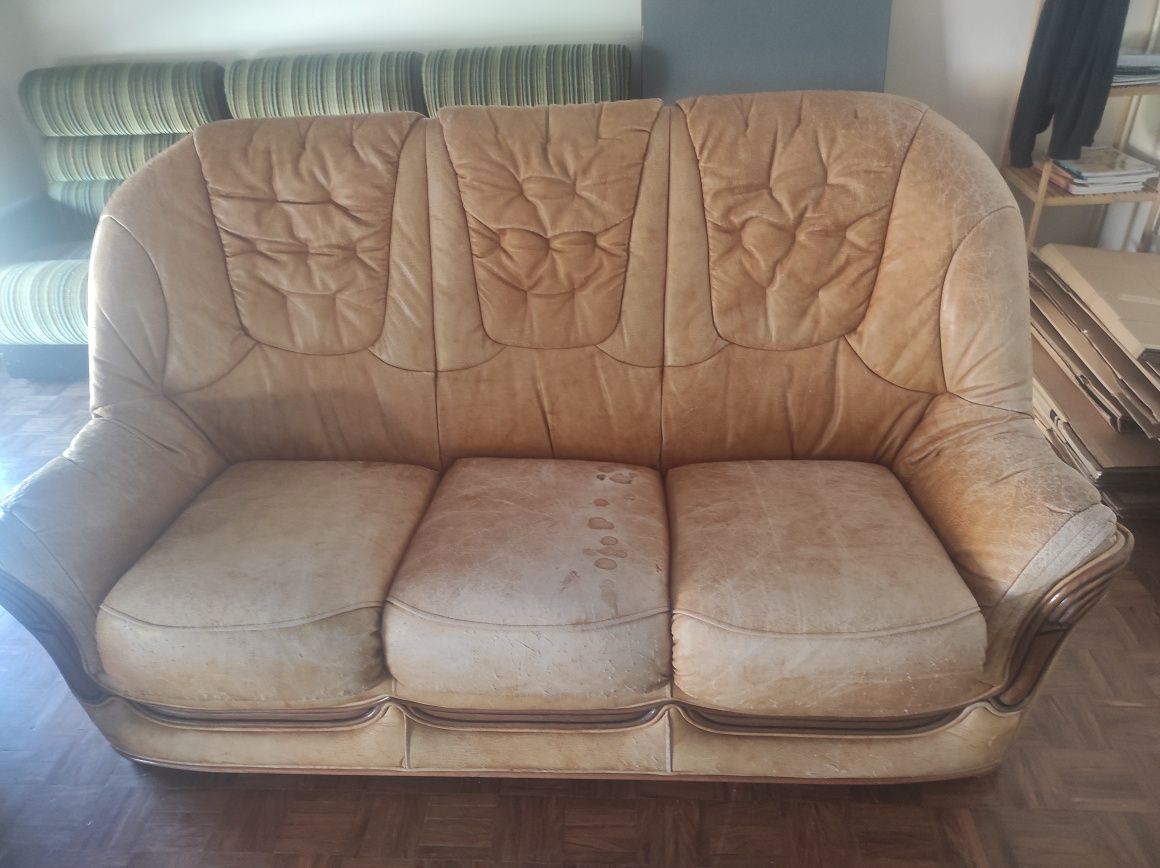 Sofá cama 10€ em pele