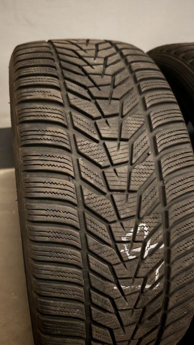 Hankook Winter iCept Evo3 245/45/18 100V - 4 opony