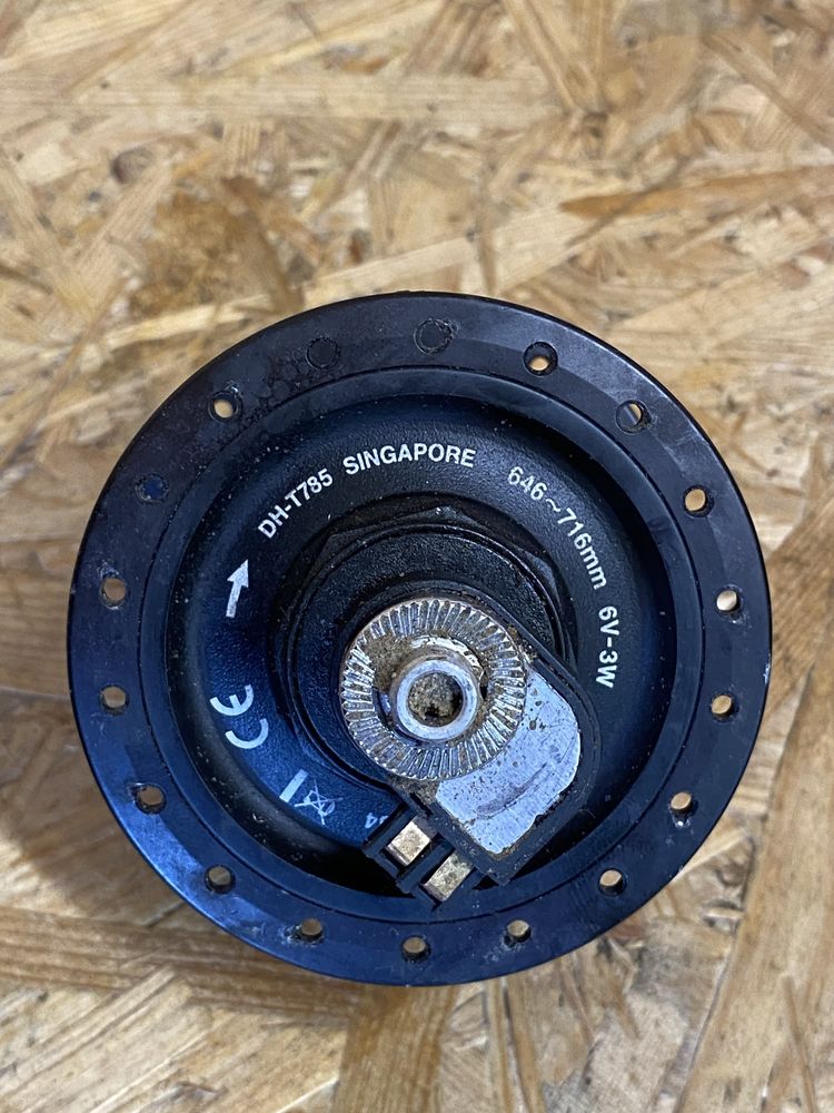 Piasta dynamo Shimano Deore XT