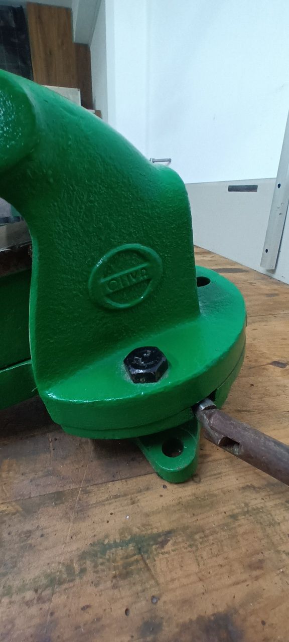 Torno bancada em bom estado