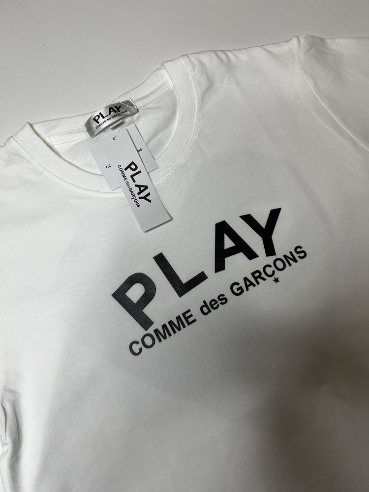 Футболка Comme Des Garcons , cdg