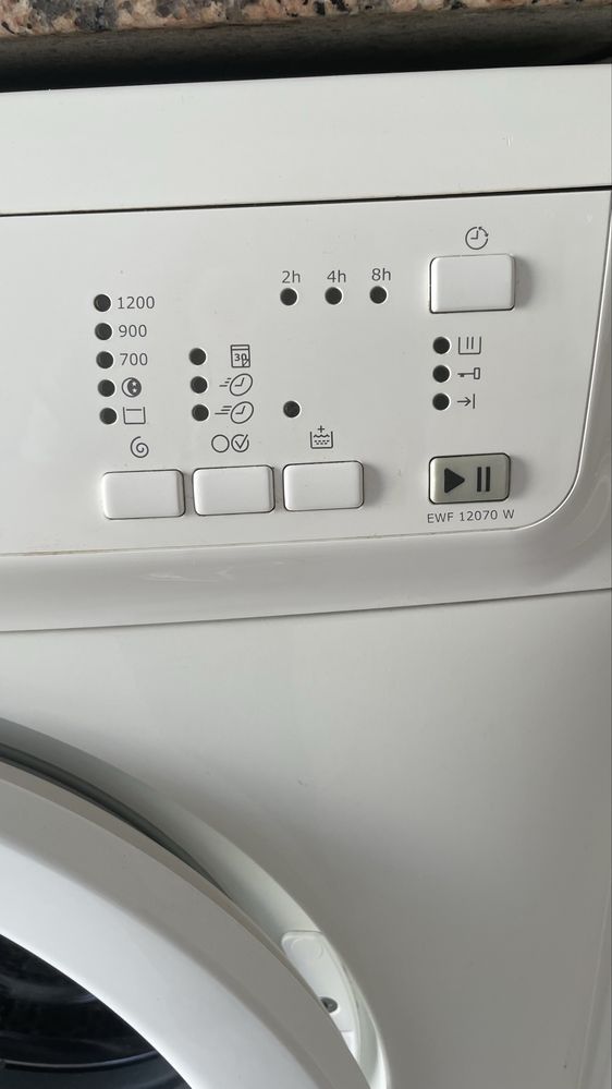 Máquina de lavar roupa Electrolux