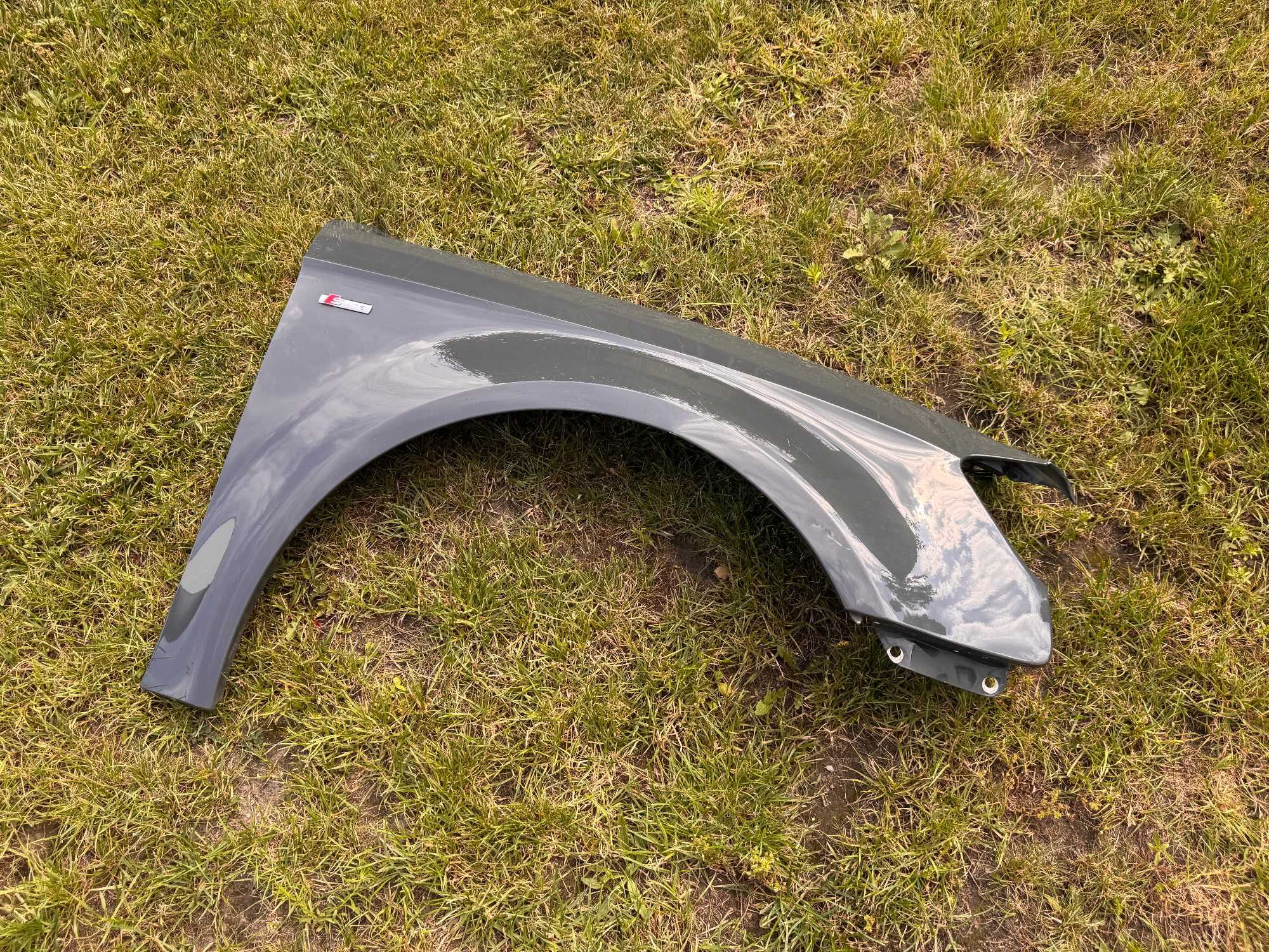 Błotnik prawy przód Audi A3 S3 8V Lift Nardo Grey
