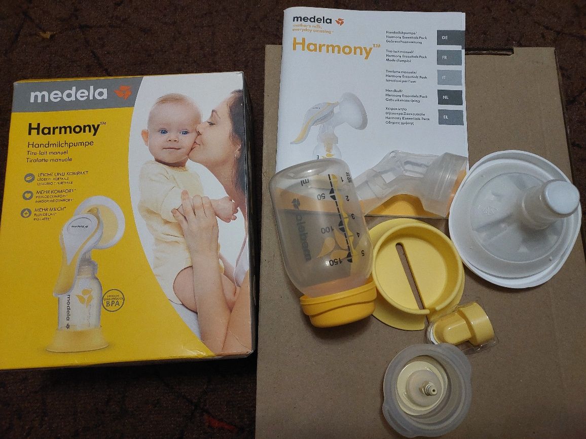 Механічний молоковідсмоктувач Medela Harmony Manual