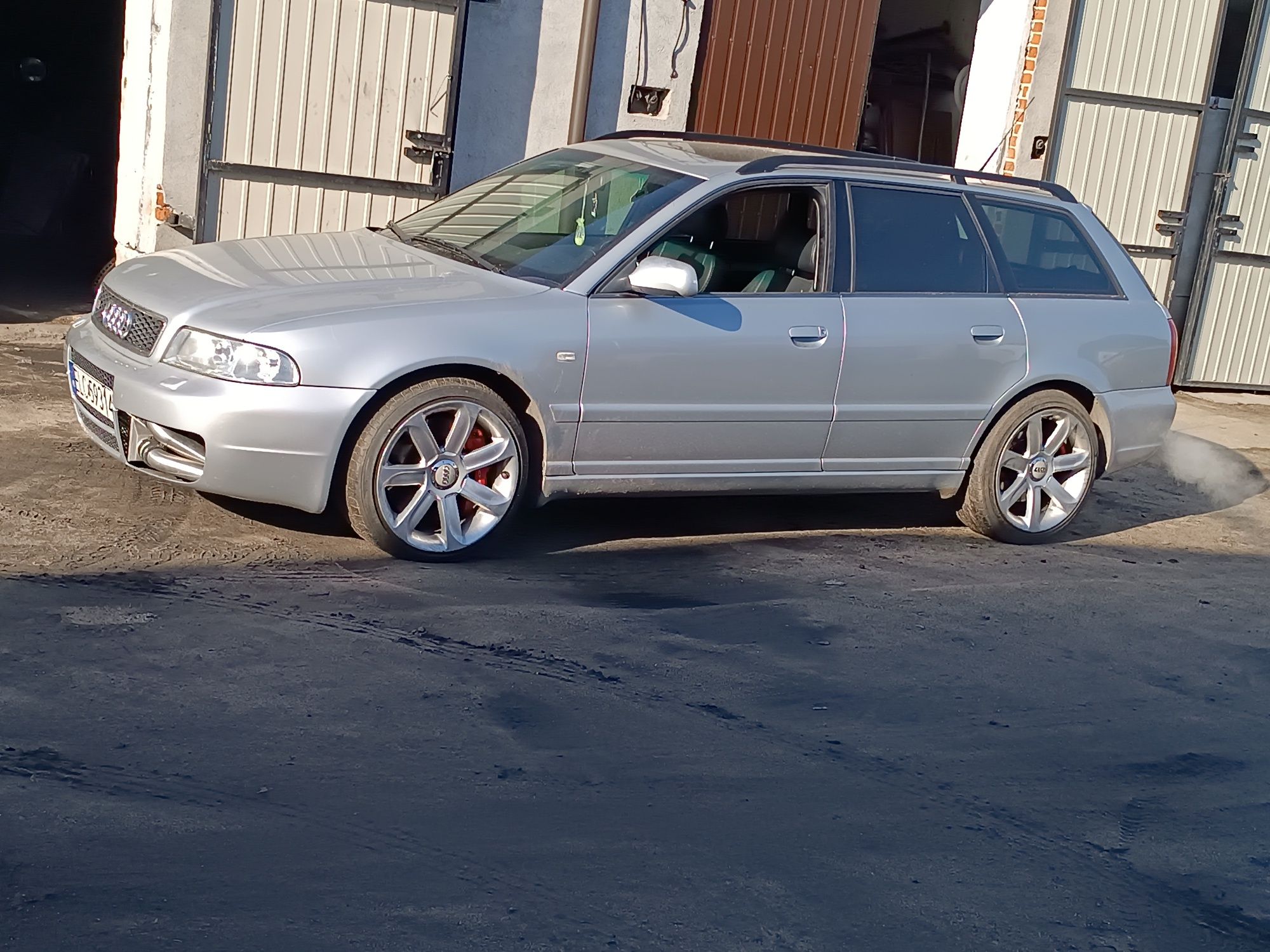 Audi S4B5 polift