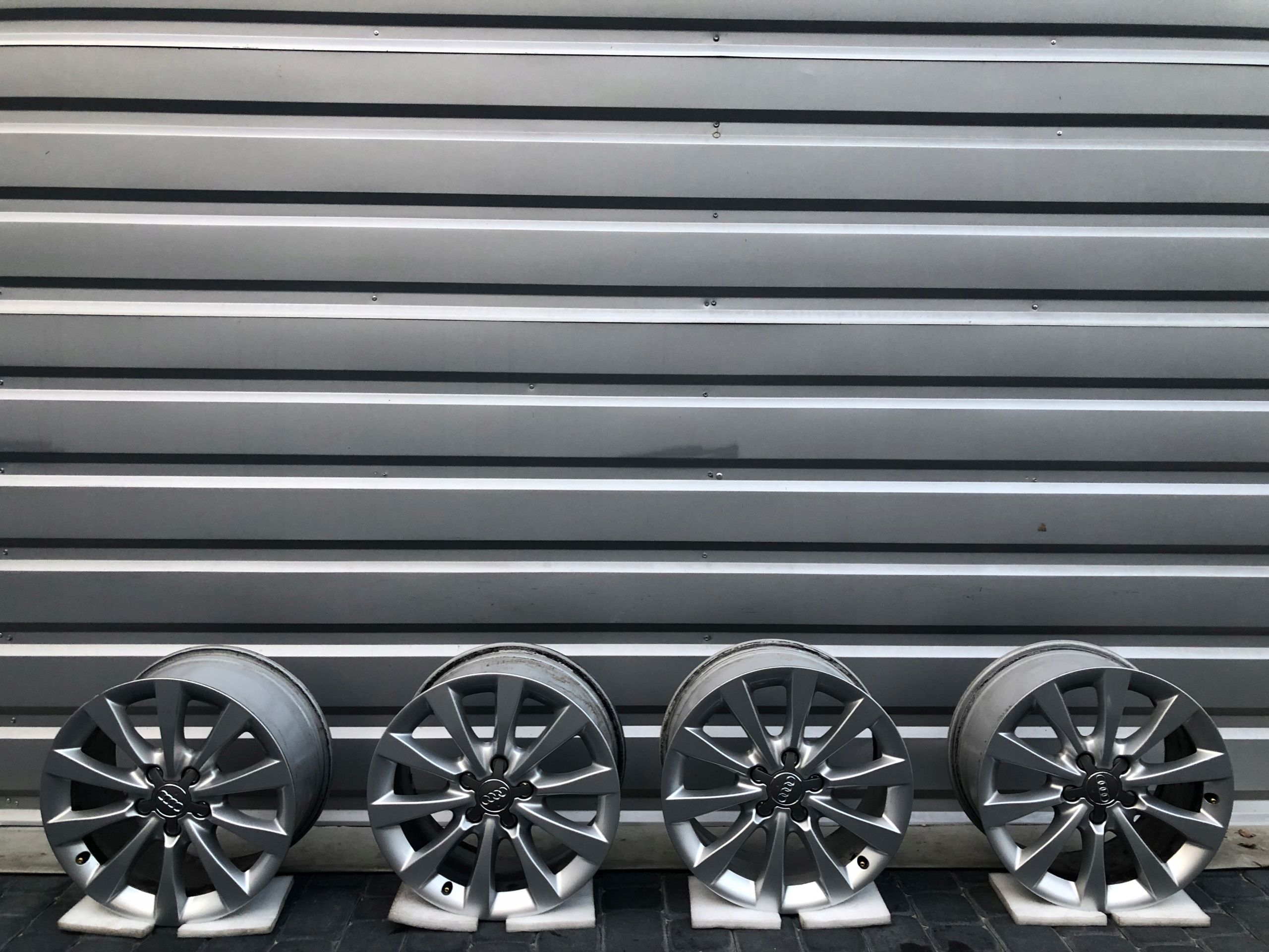 Oryginalne Felgi Audi 17 A3 A4 A5 A6 A8 Q3 Q5