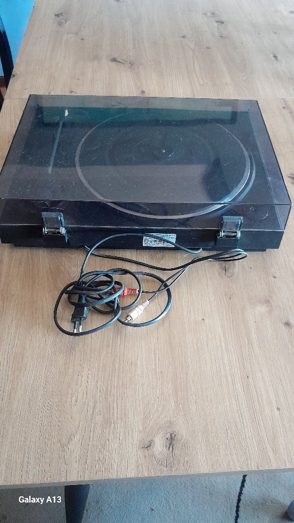 Gira discos marca Sony