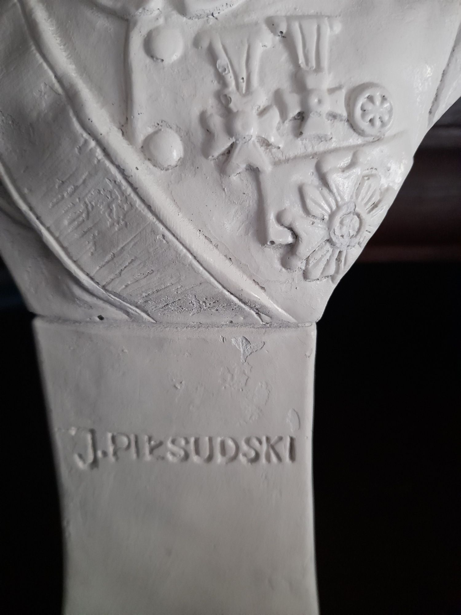 Stara  figurka gipsowa Marszałka Józefa Piłsudskiego  stan idealny