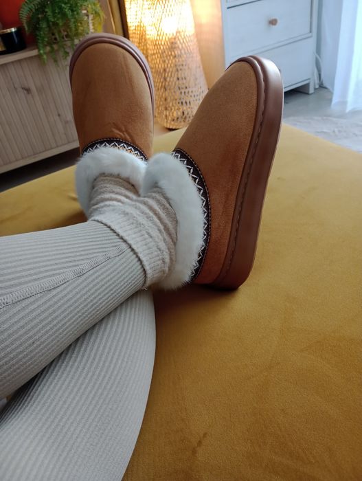 Nowe kapcie damskie rozmiar 37