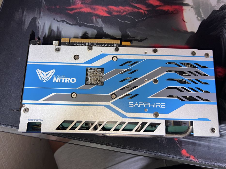 Placa grafica saphire RX590