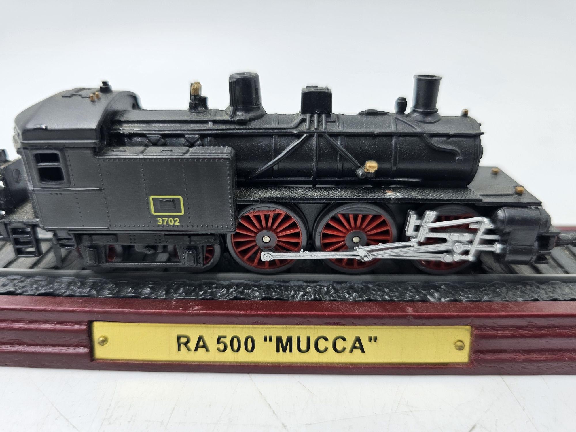 Model lokomotywy ra 500 mucca