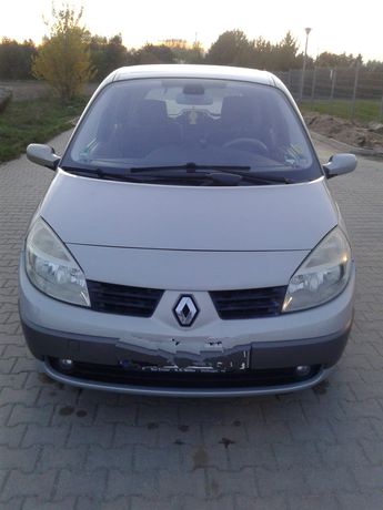 Renault Scenic 2.(Mały przebieg)