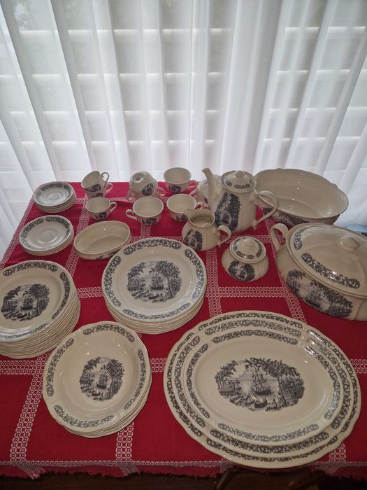 Serviço completo Vintage (12 pessoas) - Fabrica da Loiça de Sacavém