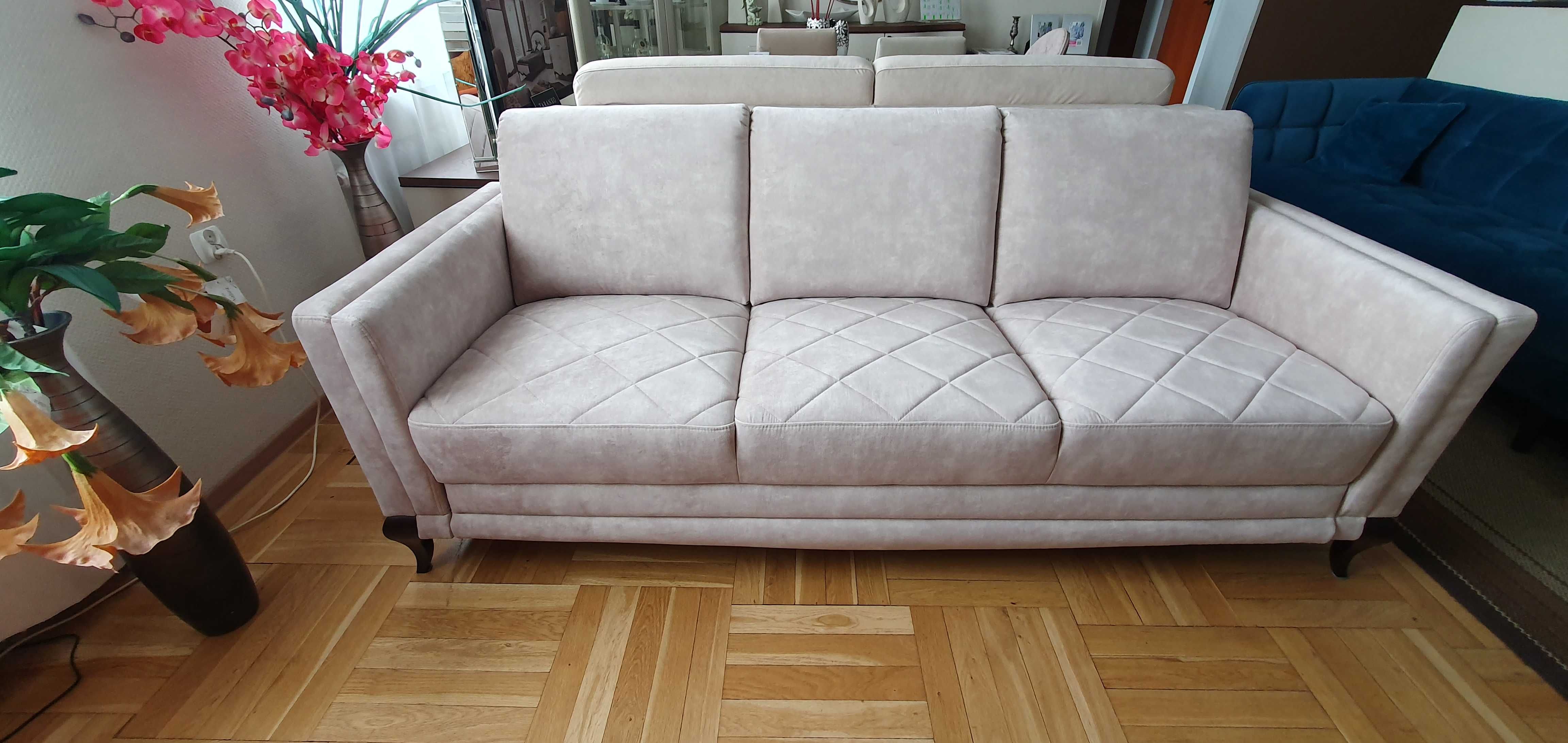 Elegancka sofa LAVIANO z funkcją spania Bydgoskie Meble