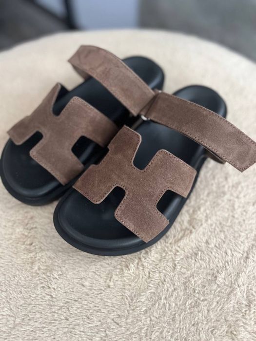 Шкіряні шльопки