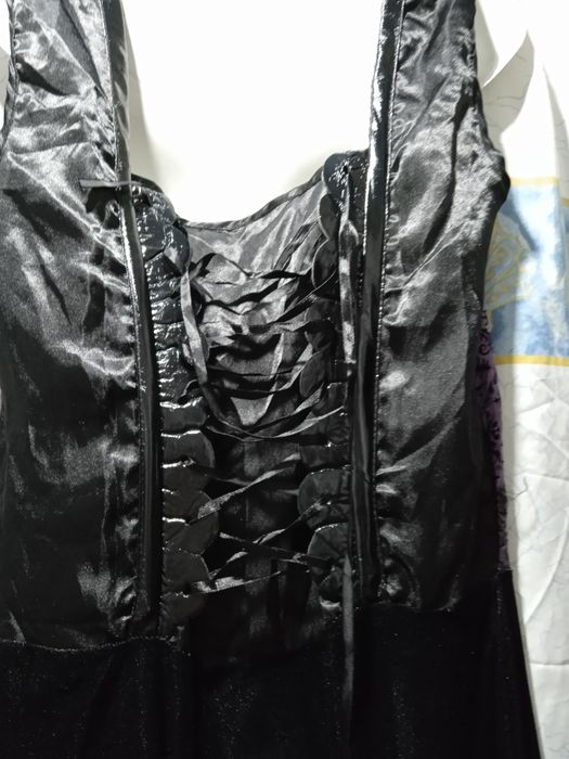 Костюм платье в баварском стиле диндрл ведьмы колдуньи королевы