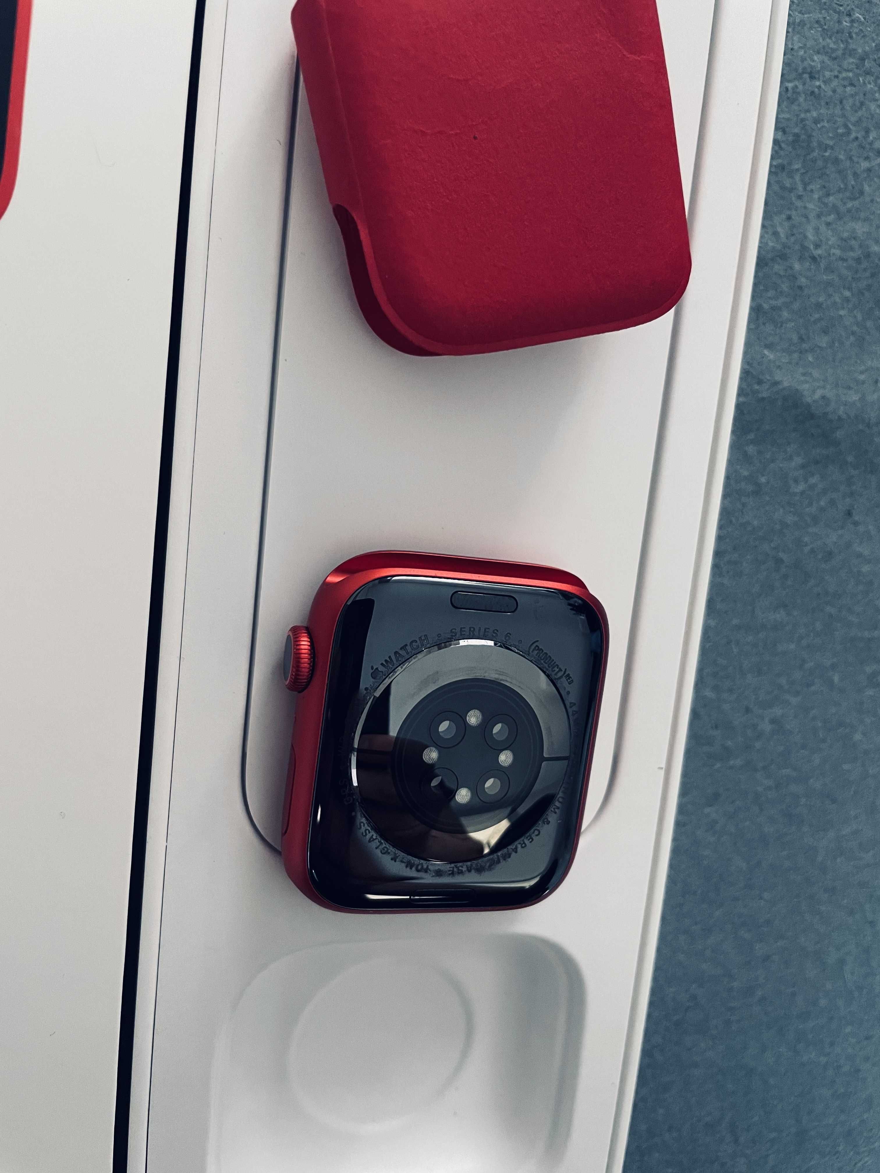IGŁA Apple Watch 6 44mm iCloud czerwony productRED na części