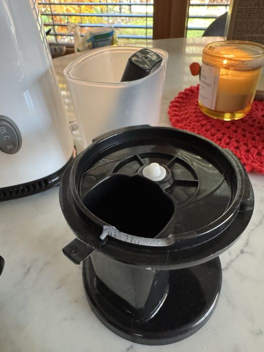 Wyciskarka wolnoobrotowa mini DUKA BOJE