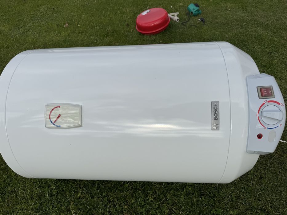 Бойлер для води Bosh