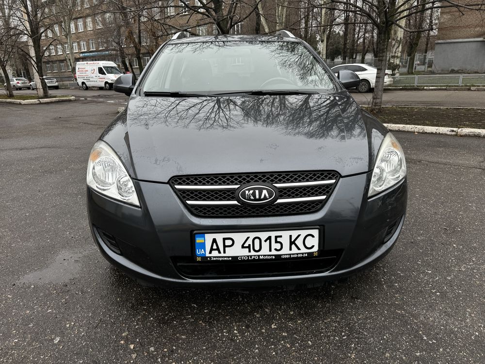 Kia ceed 1,6 бензин 2008 рік