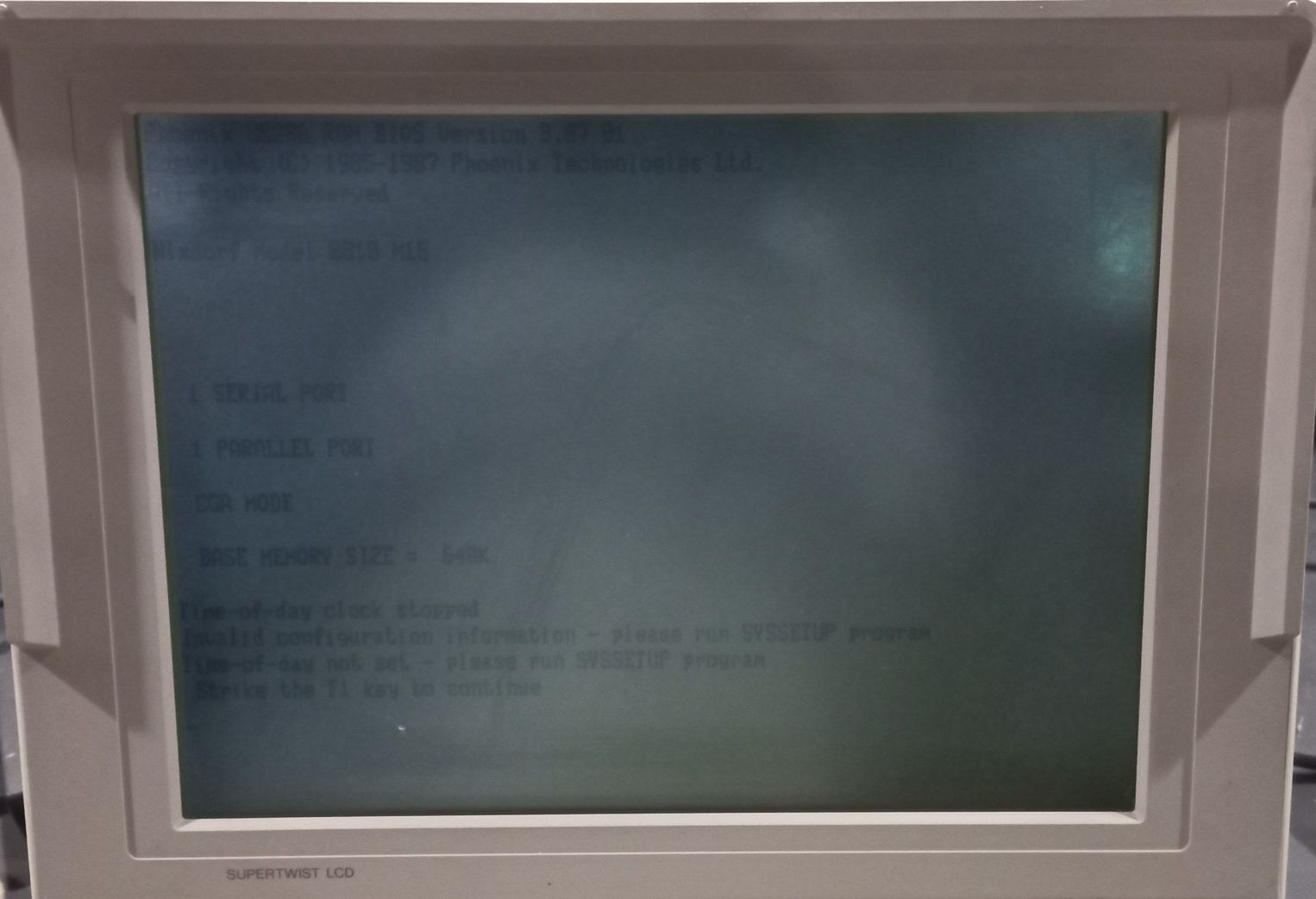 Portátil nixdorf computer dos anos 80