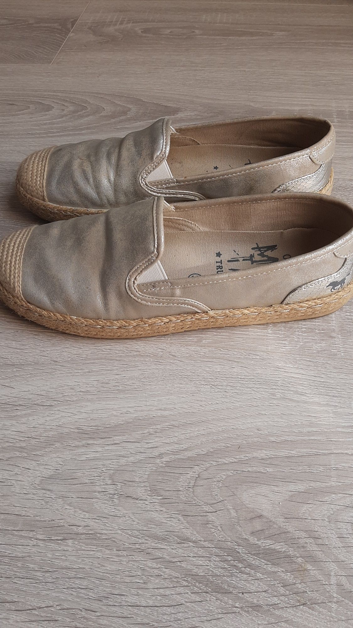 Espadryle damskie Mustang