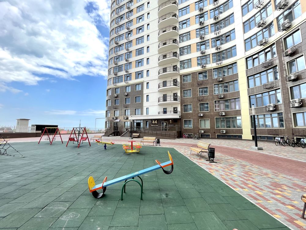 Аркадия 2 ком кв вид моря  ..Каманина 16а