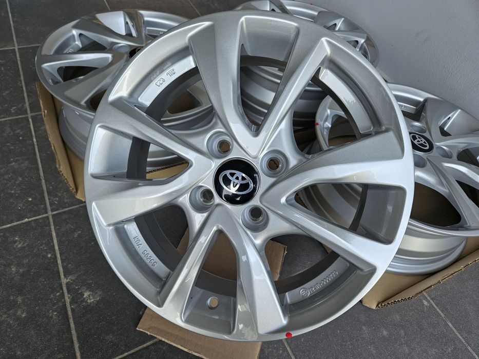 Toyota Yaris 15 " Nowe 4x100 Aygo IQ Corolla Felgi aluminiowe Alufelgi
