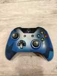 Pad bezprzewodowy midnight Xbox one uszkodzony