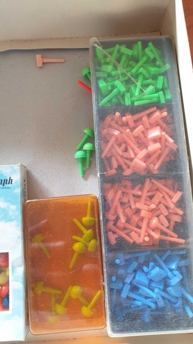 Puzzle de construção com missangas de plástico #NATAL