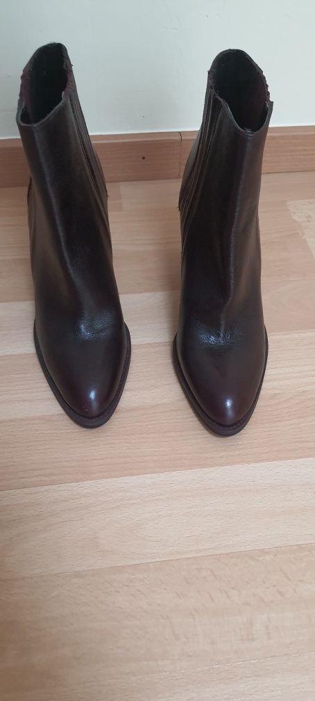 Botins bordeaux Novos