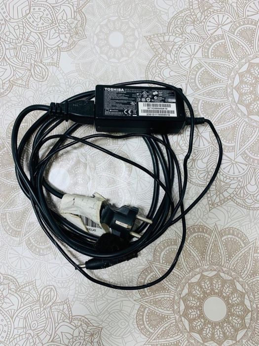 Computador Toshiba avariado