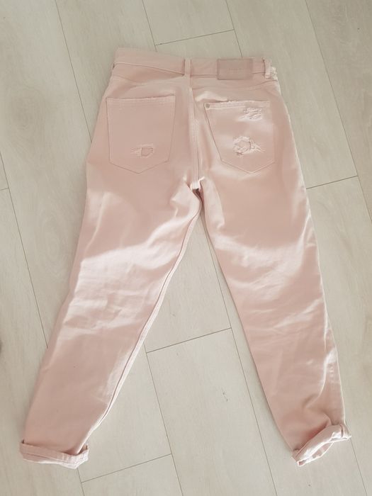 Pudroworóżowe jeansy h&m