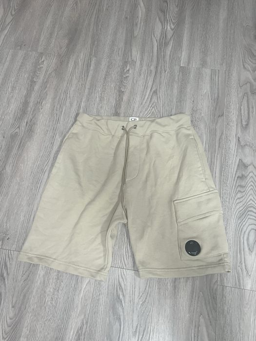 Шорти cp company