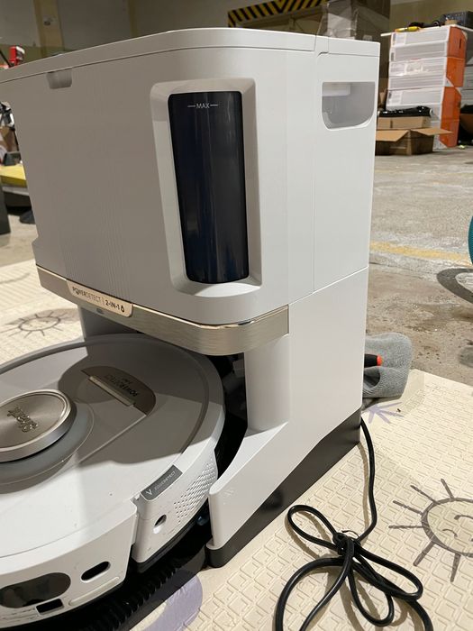 Robot sprzątający Shark PowerDetect NeverTouch Pro szary